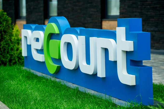 Интерьер Академии Тенниса Recourt